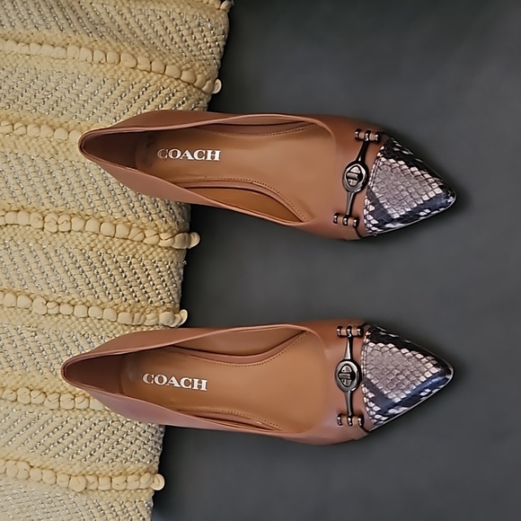 Coach Laurie Leather Pump with Python Cap Toe - Picture 1 of 4